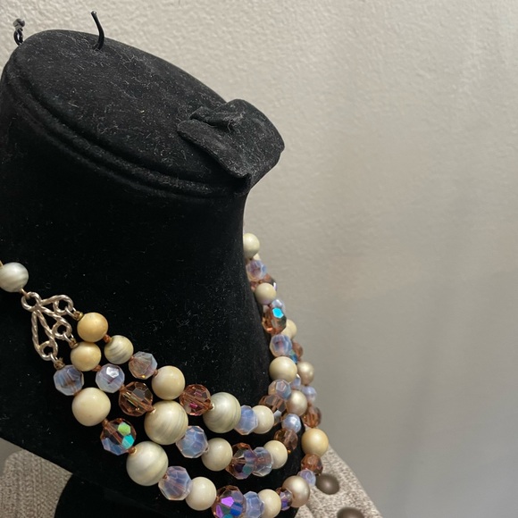 Purple brown cream colored glass beaded necklace - Picture 2 of 6